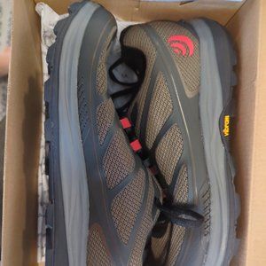 Topo Athletic, Vibram Trail Running Shoe